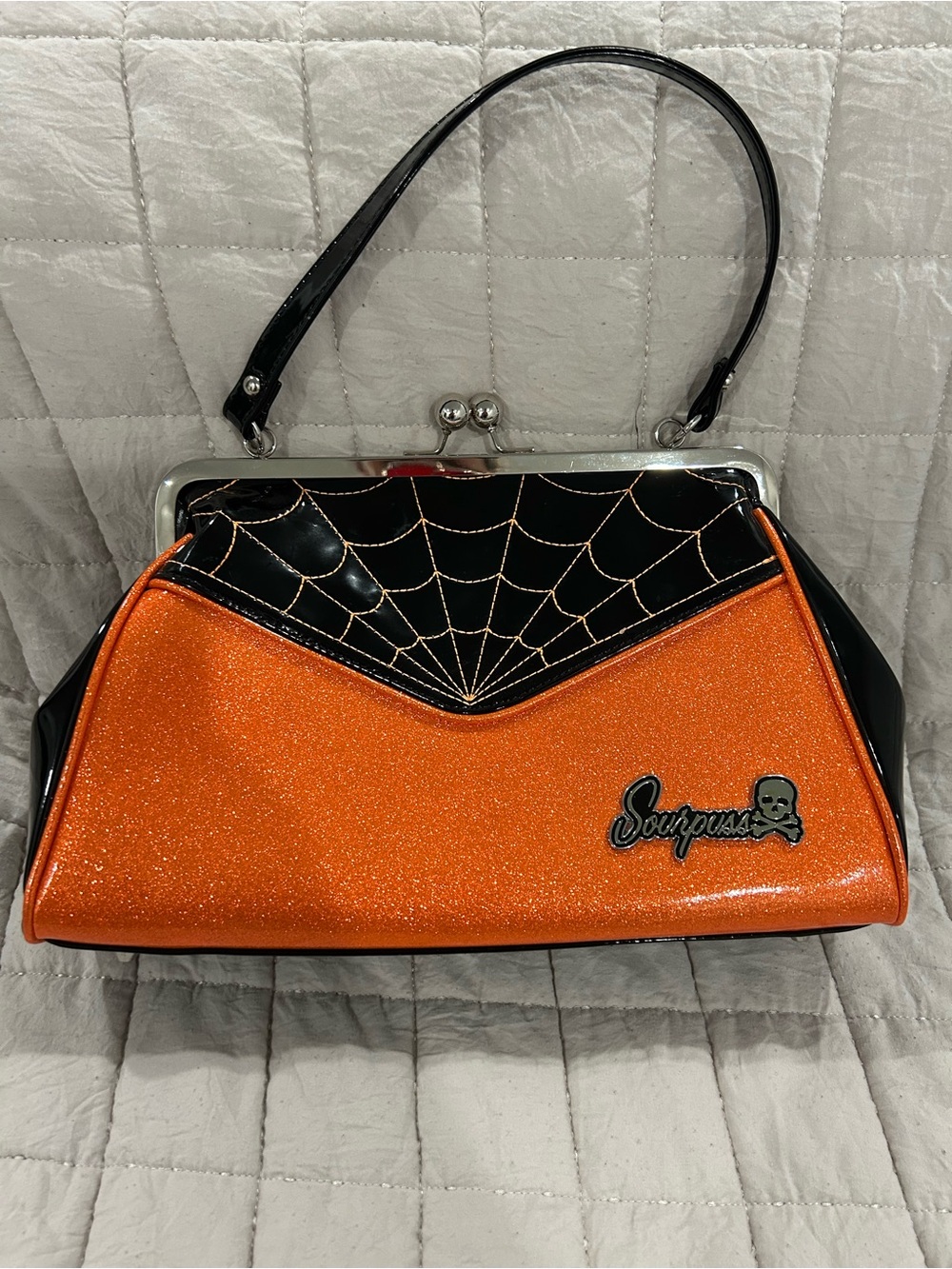 RARE Sourpuss Orange Glitter Spiderweb Handlelock kiss Bag - Picture 3 of 15